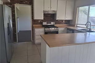 23026 W Cuervo Dr, Valencia, CA 91354 - Photo 9