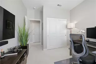 27276 Red Willow Ct, Valencia, CA 91381 - Photo 25