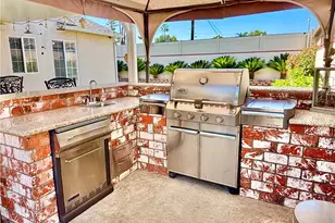 8101 Jellico Ave, Northridge, CA 91325 - Photo 45