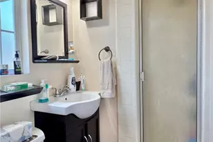8101 Jellico Ave, Northridge, CA 91325 - Photo 25