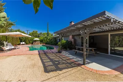 22429 Bessemer Street, Woodland Hills, CA 91367 - Photo 35