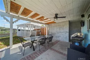 22802 Acacia Ct, Saugus, CA 91390 - Photo 25