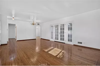 10639 Saloma, Los Angeles, CA 91345 - Photo 9