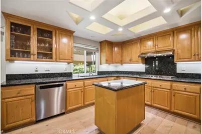 12841 Bloomfield Street #104, Studio City, CA 91604 - Photo 9