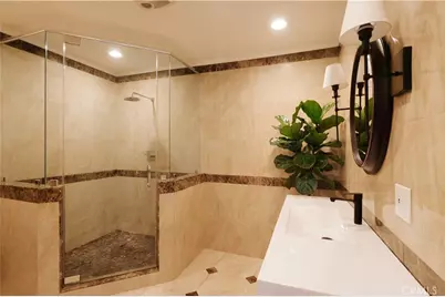 8202 Rhea Avenue, Reseda, CA 91335 - Photo 11