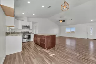 10016 Mendiburu, California City, CA 93505 - Photo 5