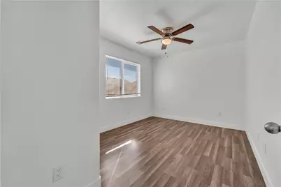 10016 Mendiburu, California City, CA 93505 - Photo 11