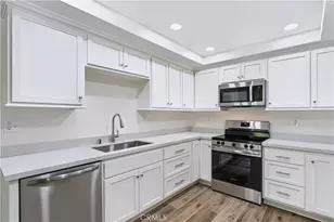 22421 Jeffrey Mark Ct, Chatsworth, CA 91311 - Photo 7