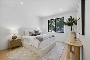22518 Burbank, Woodland Hills, CA 91367 - Photo 11