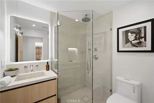 22518 Burbank, Woodland Hills, CA 91367 - Photo 29