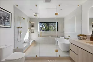 22518 Burbank, Woodland Hills, CA 91367 - Photo 9