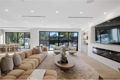 22518 Burbank, Woodland Hills, CA 91367 - Photo 25
