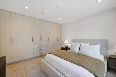 22518 Burbank, Woodland Hills, CA 91367 - Photo 27