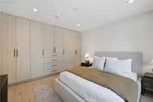 22518 Burbank, Woodland Hills, CA 91367 - Photo 27