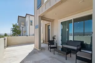 27217 Tamarack Ln, Valencia, CA 91381 - Photo 31