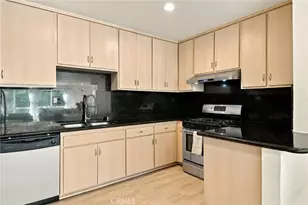 5315 Zelzah Ave, Encino, CA 91316 - Photo 7