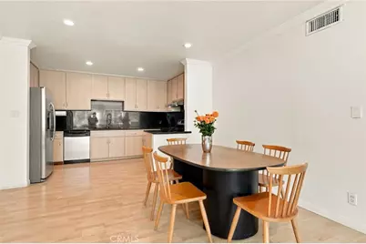 5315 Zelzah Avenue #16, Encino, CA 91316 - Photo 5