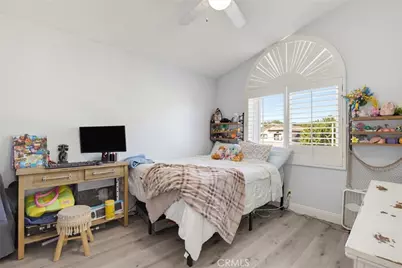 28744 Citrus Place, Saugus, CA 91390 - Photo 33