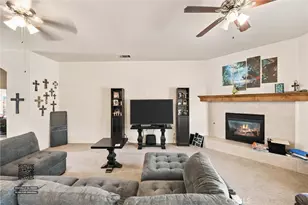 654 Mountain Mist Ct, Bakersfield, CA 93308 - Photo 5