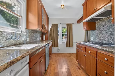 10572 Shoshone Avenue, Granada Hills, CA 91344 - Photo 17