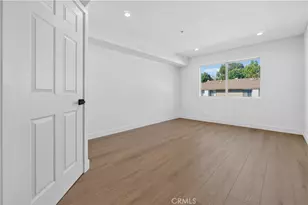 15455 Sherman, Van Nuys, CA 91406 - Photo 13