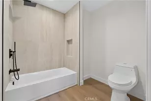 15455 Sherman, Van Nuys, CA 91406 - Photo 13