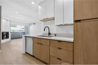 15455 Sherman, Van Nuys, CA 91406 - Photo 9