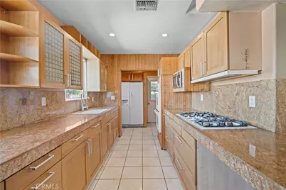 10561 Marklein, Los Angeles, CA 91345 - Photo 11