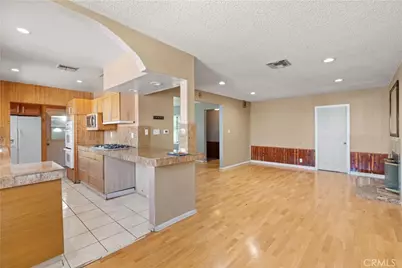 10561 Marklein, Los Angeles, CA 91345 - Photo 9