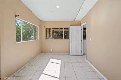 10561 Marklein, Los Angeles, CA 91345 - Photo 27
