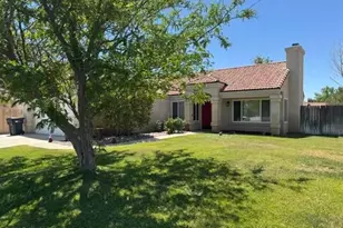 1148 Evergreen Ct, Rosamond, CA 93560 - Photo 3