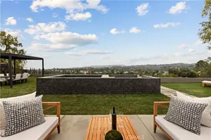 5746 McDonie, Woodland Hills, CA 91367 - Photo 29