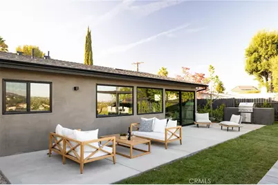 5746 McDonie, Woodland Hills, CA 91367 - Photo 33