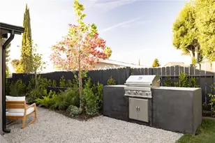 5746 McDonie, Woodland Hills, CA 91367 - Photo 35