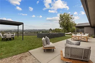 5746 McDonie, Woodland Hills, CA 91367 - Photo 33