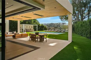 16093 Royal Oak Rd, Encino, CA 91436 - Photo 11