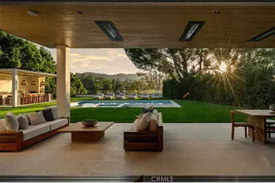 16093 Royal Oak Road, Encino, CA 91436 - Photo 13