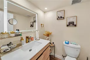 13412 Burbank, Sherman Oaks, CA 91401 - Photo 19