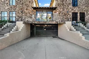 13412 Burbank, Sherman Oaks, CA 91401 - Photo 3