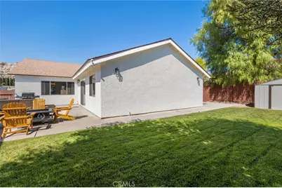 30390 Honeysuckle Hill Drive, Canyon Country, CA 91387 - Photo 27