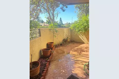 23811 Del Monte, Valencia, CA 91355 - Photo 7