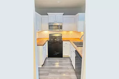 23811 Del Monte, Valencia, CA 91355 - Photo 3