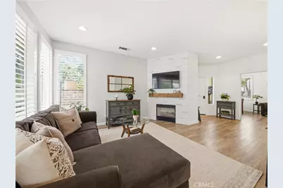 23653 Silverhawk, Valencia, CA 91354 - Photo 5