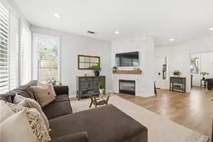 23653 Silverhawk, Valencia, CA 91354 - Photo 5