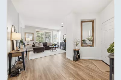 23653 Silverhawk, Valencia, CA 91354 - Photo 3