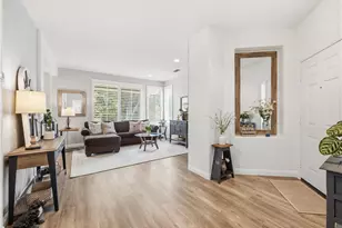 23653 Silverhawk, Valencia, CA 91354 - Photo 3