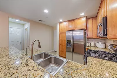 28519 Herrera Street, Valencia, CA 91354 - Photo 9