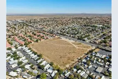 47 Vic Avenue R11, Palmdale, CA 93553 - Photo 11