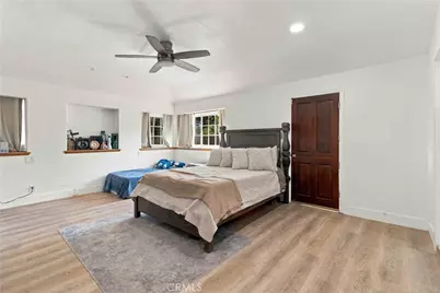 8633 Zelzah, Northridge, CA 91325 - Photo 51