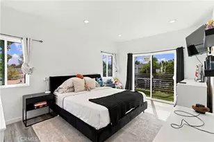 8633 Zelzah, Northridge, CA 91325 - Photo 17
